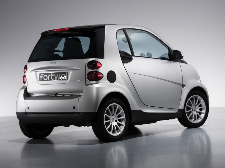  Smart ForTwo Electric Drive 2009 года  (фото 14 из 42)